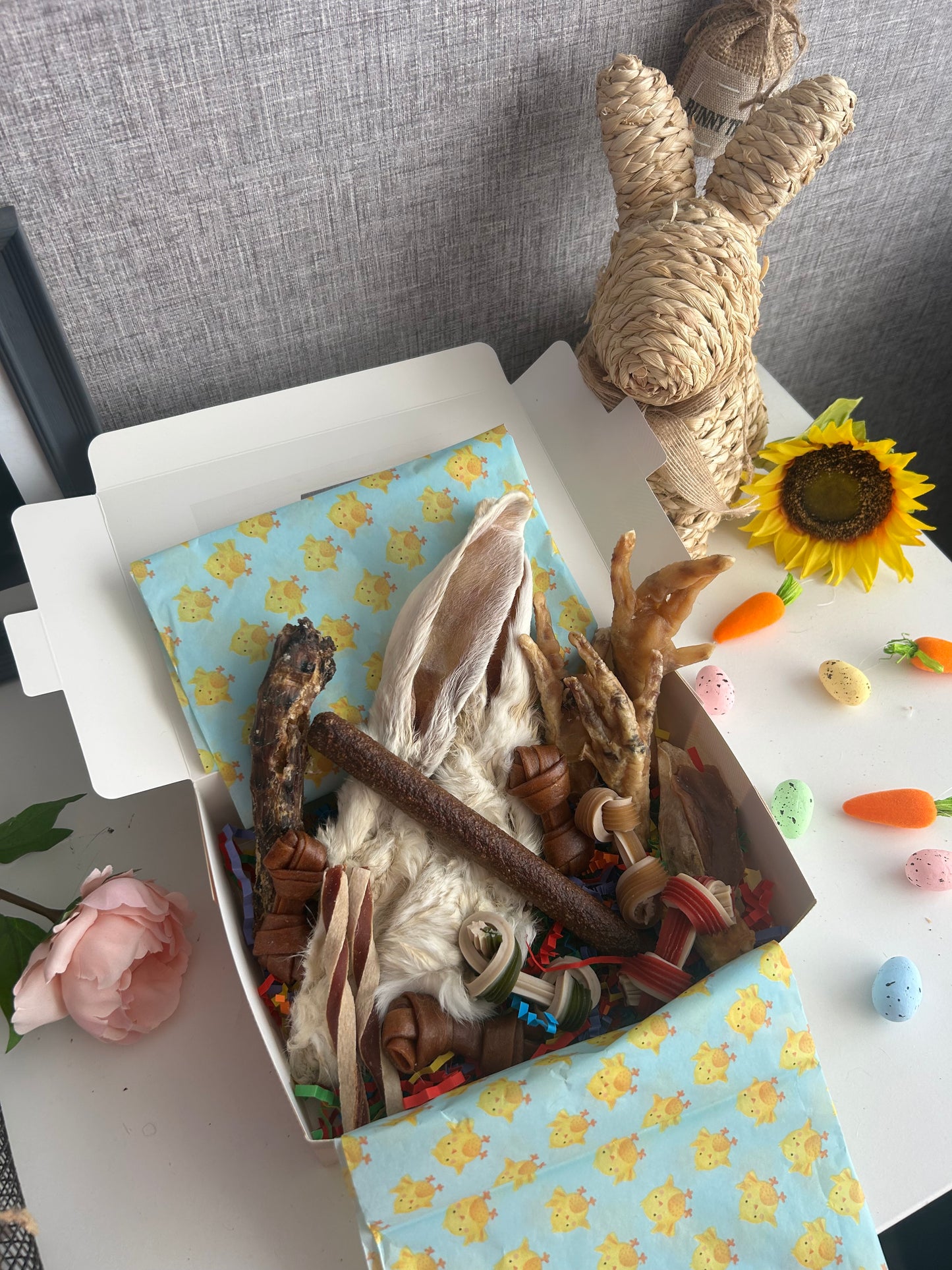 🐣 Easter Eggstravaganza Box🐣